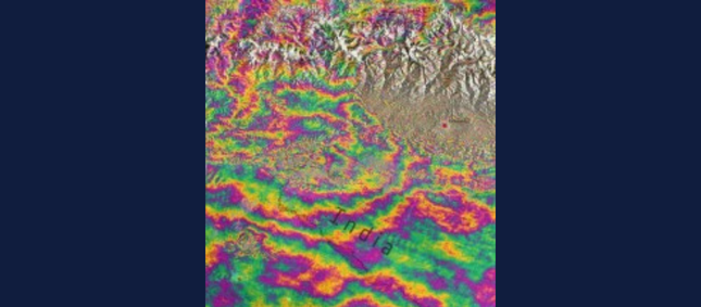 Sentinel maps Nepal earthquake 2015
