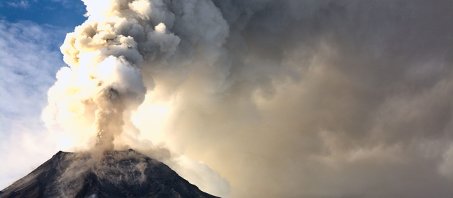 Airborne volcanic ash detection using infrared spectral imaging