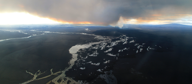 Iceland volcano collapse explained